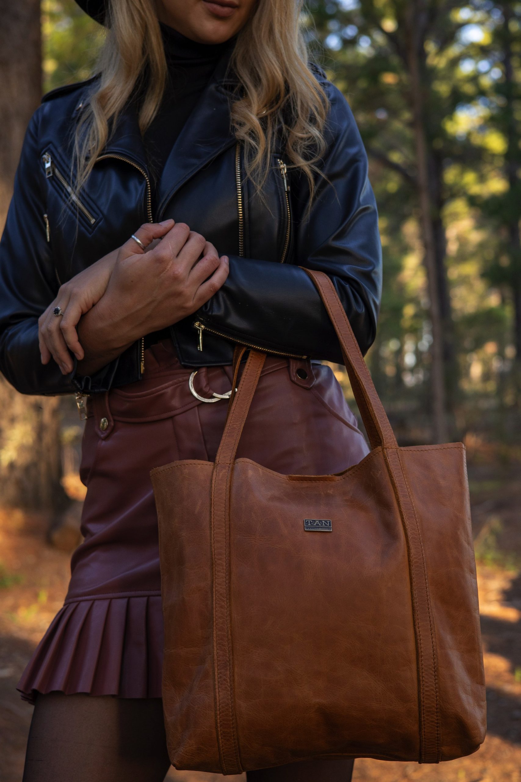 Tan Leather Goods - Judy Leather Handbag - Pecan