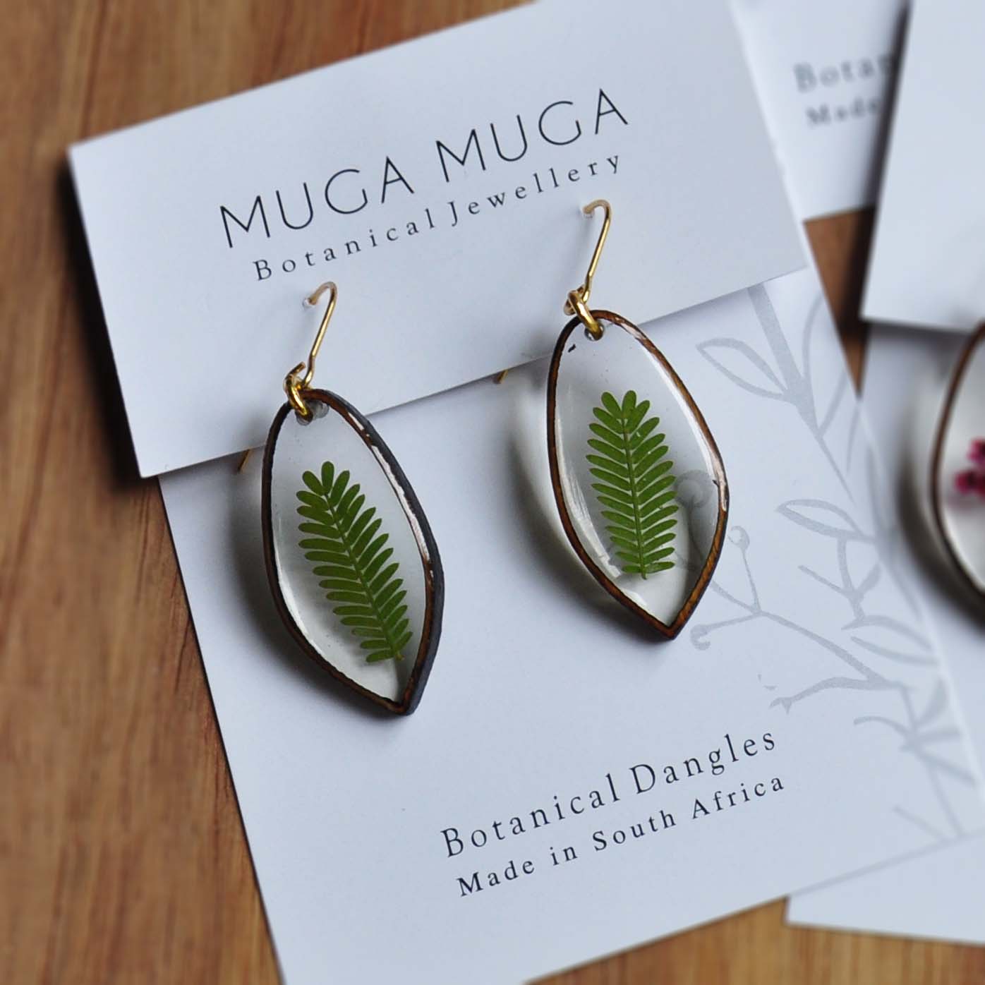 Muga Muga Dangle Earrings - Leaf Shaped Thorn Leaf
