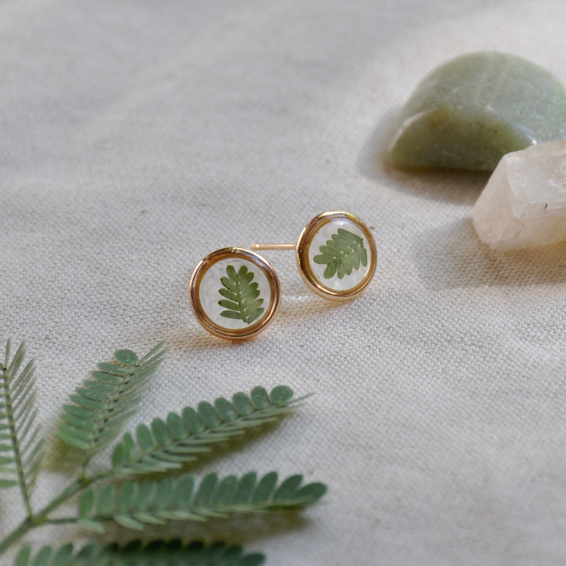 Muga Muga Studs - Metal Thorn Leaf